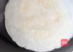 京酱肉丝配鸡蛋饼的做法图解5