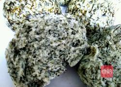 胡萝卜樱子窝头（胡萝卜叶）的做法图解1