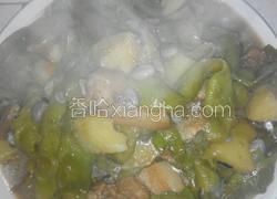 五花肉炖豆角土豆