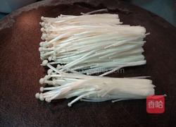 培根金针菇卷的做法图解1