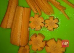 火腿炖莲藕花生海带汤的做法图解10