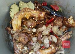爽辣啤酒鸭的做法图解4