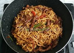 蒜香牛柳炒面