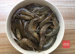 白灼基围虾的做法图解1
