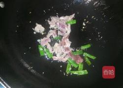 蒜香瘦肉炒四季豆的做法图解3