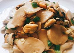 杏鲍菇爆炒淡菜肉