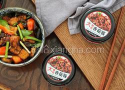 香菇酱木耳烧豆腐