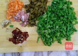 外婆菜炒豆角的做法图解1