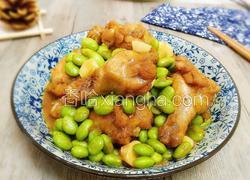 鸡翅根炖毛豆