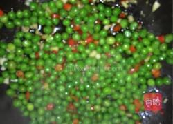 玉米甜豆炒火腿炒的做法图解8