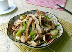 青椒炒野生菌