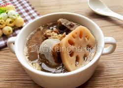 桃仁莲藕猪骨汤