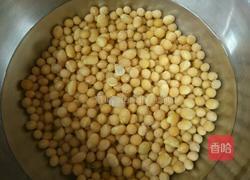 黄豆猪蹄饭的做法图解1