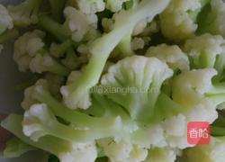 炒菜花的做法图解4