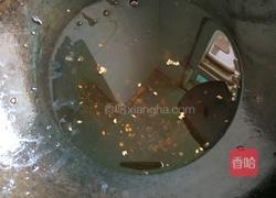 油炸花生米的做法图解1