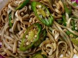 秋葵配酱面（鲜杂面）的做法[图]