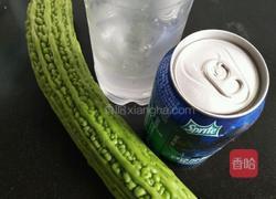 冰爽蜜汁凉瓜的做法图解2