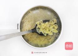 鸡扒蝴蝶粉的做法图解1