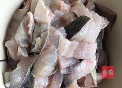 水煮鱼片的做法图解1