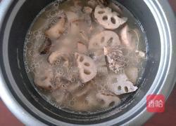 排骨炖藕汤的做法图解5
