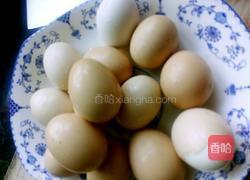 冰糖蹄髈煨虎皮蛋的做法图解4