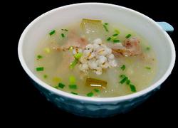 筒子骨薏米冬瓜汤