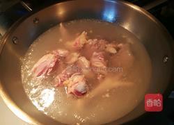 土豆炖鸡块的做法图解3
