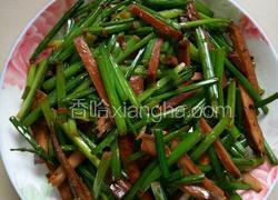 韭菜苗炒茶叶干
