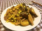 豆芽鲜菇炒肉丝