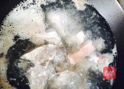 㔫骨莲藕汤的做法图解7
