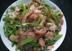 尖椒炒卤肉