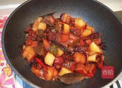 土豆红烧肉的做法图解12