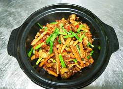 小柱私房菜之柴火香干炒猪手