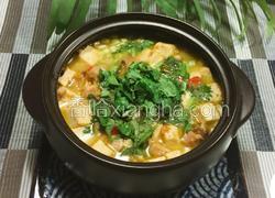 咸鱼、鸡粒豆腐煲