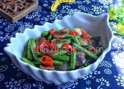 腊肠炒豇豆