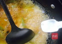 咸蛋黄辫虾汤的做法图解12