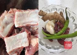椒盐排骨的做法图解1