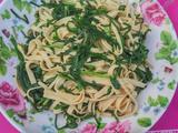 韭菜炒豆腐皮