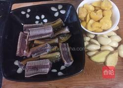 板栗炖黄鳝的做法图解11