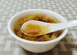 金耳银耳雪莲子桃胶羹