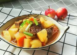 土豆茄汁烩牛肉