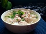 氽清汤肉丸