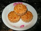 广式伍仁月饼