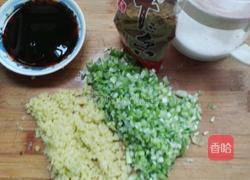 猪肉莲菜包子的做法图解3