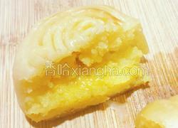 奶黄流心月饼
