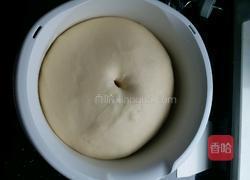 牛奶蛋黄吐司的做法图解8