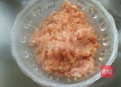 芹菜炒肉丝的做法图解3