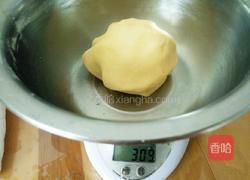 广式白莲蛋黄月饼的做法图解3