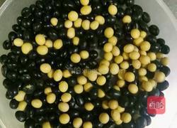 黑豆浆的做法图解1