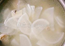 白萝卜白蘑菇排骨汤